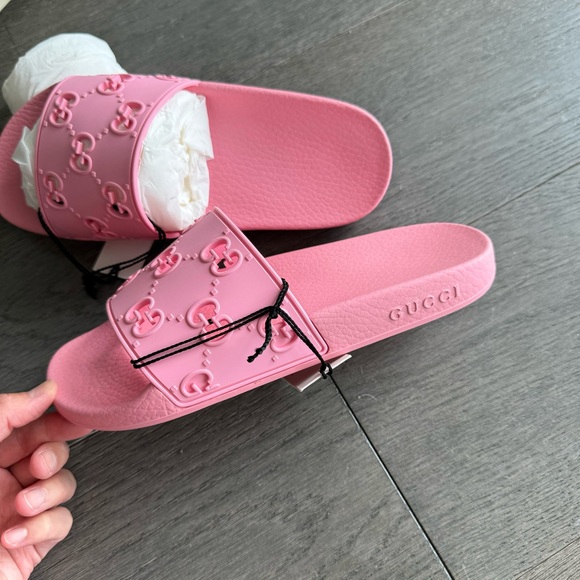 Gucci logo pool slides - Picture 4 of 7